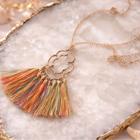 NWT Bohemian Gold Colorful Radiant Fan Necklace vacation-ready Beachy vibes - Picture 9 of 9